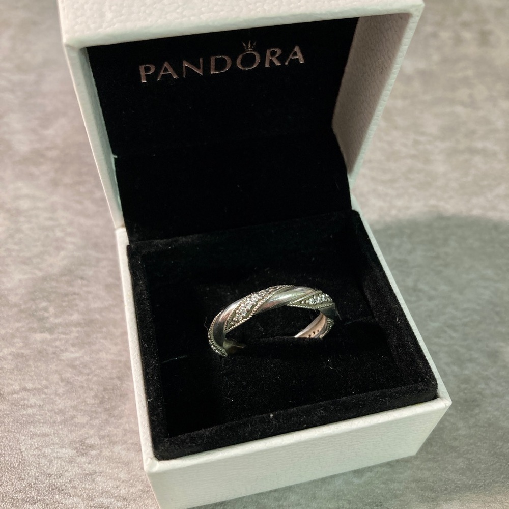 Pandora Ribbon of love ring size 8.5